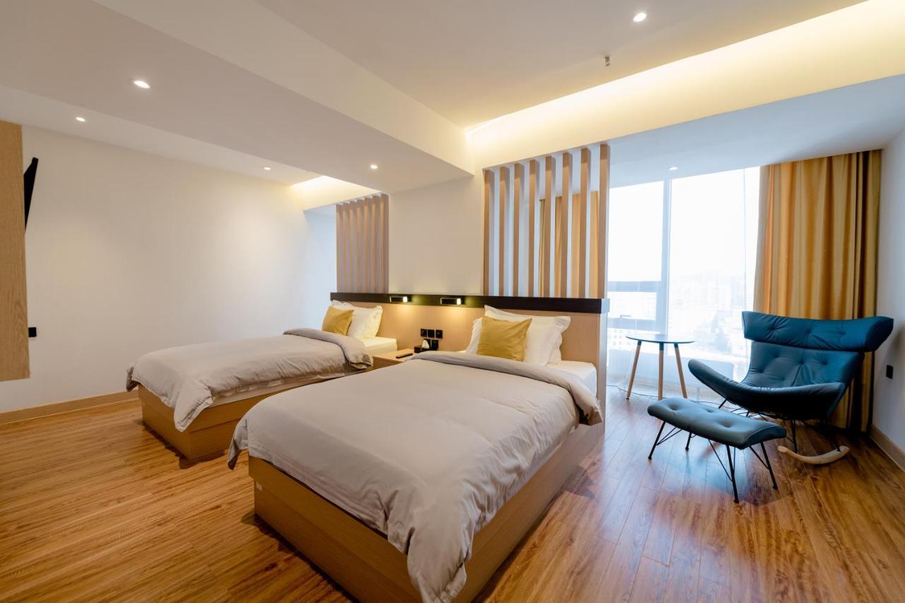Millennium Plaza Hotel & Mall אולן בטור מראה חיצוני תמונה