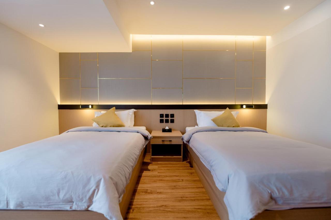 Millennium Plaza Hotel & Mall אולן בטור מראה חיצוני תמונה